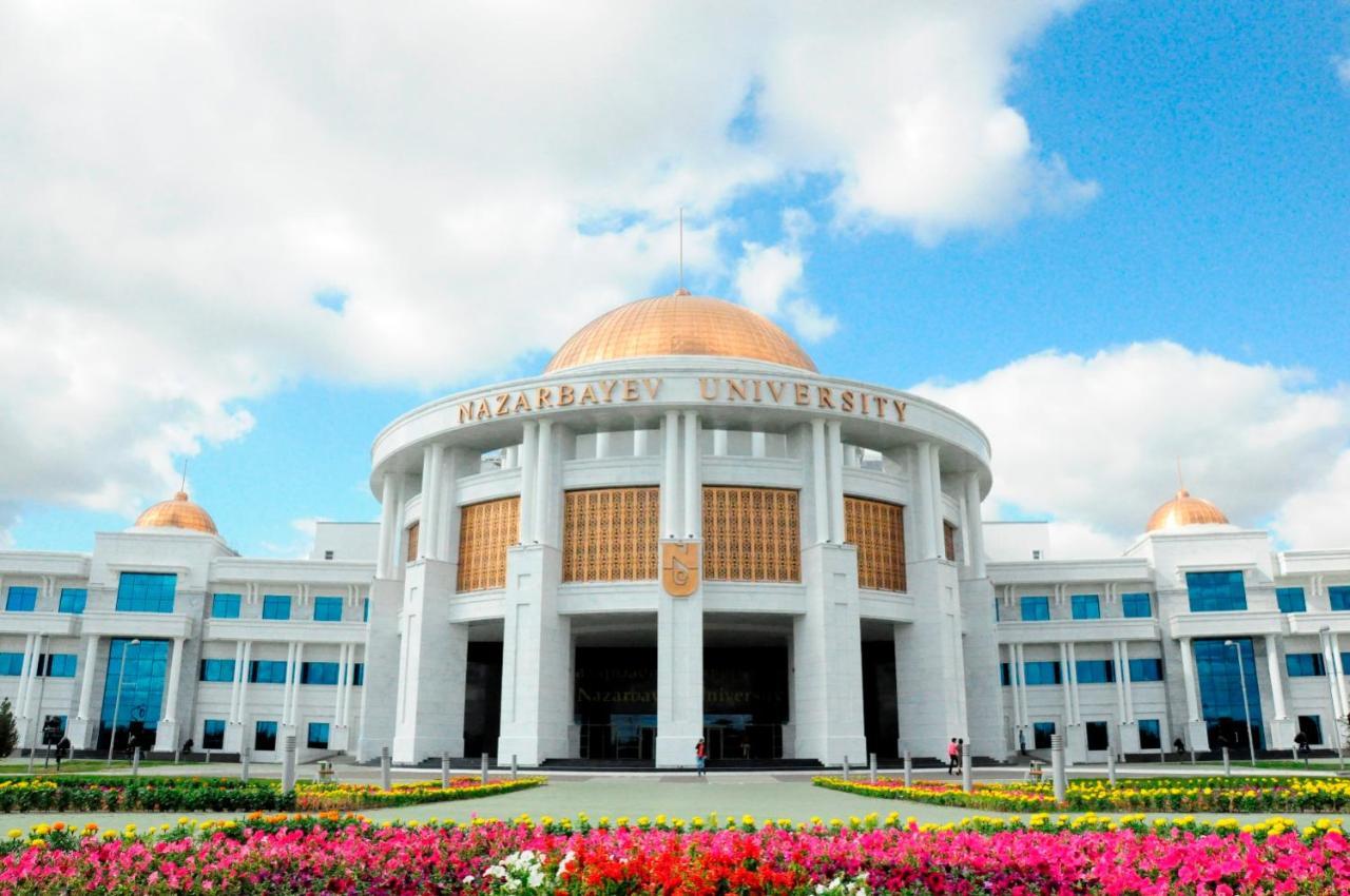 Экспо Бульвар 5 Astana Exterior foto
